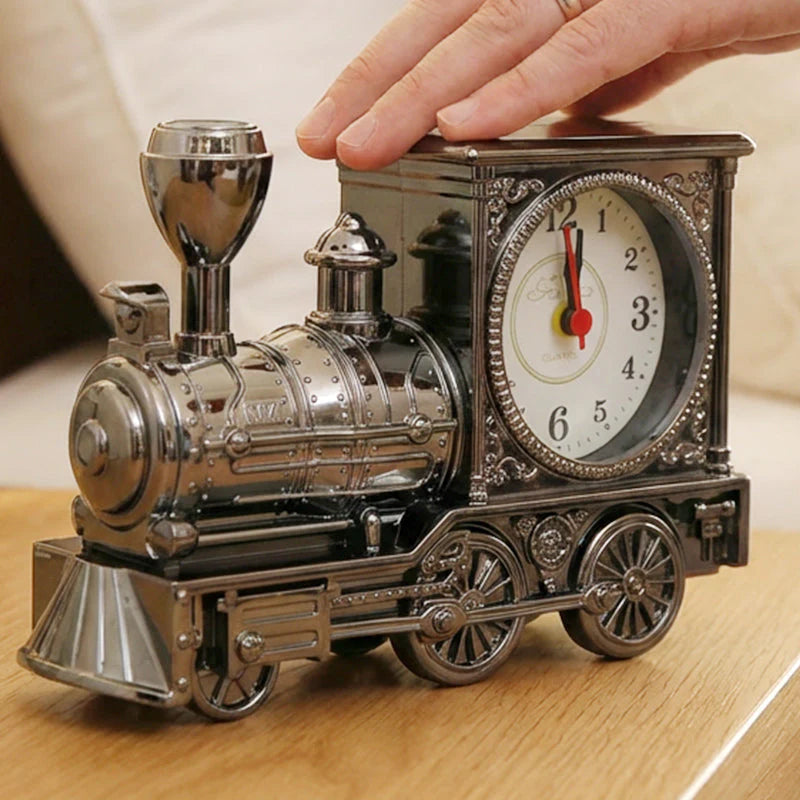 Retro model lokomotive, budilica
